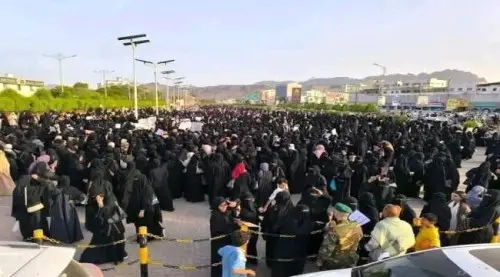 منظمة ياك تشيد بدور المرأة العدنية وتطالب بحلول مس...