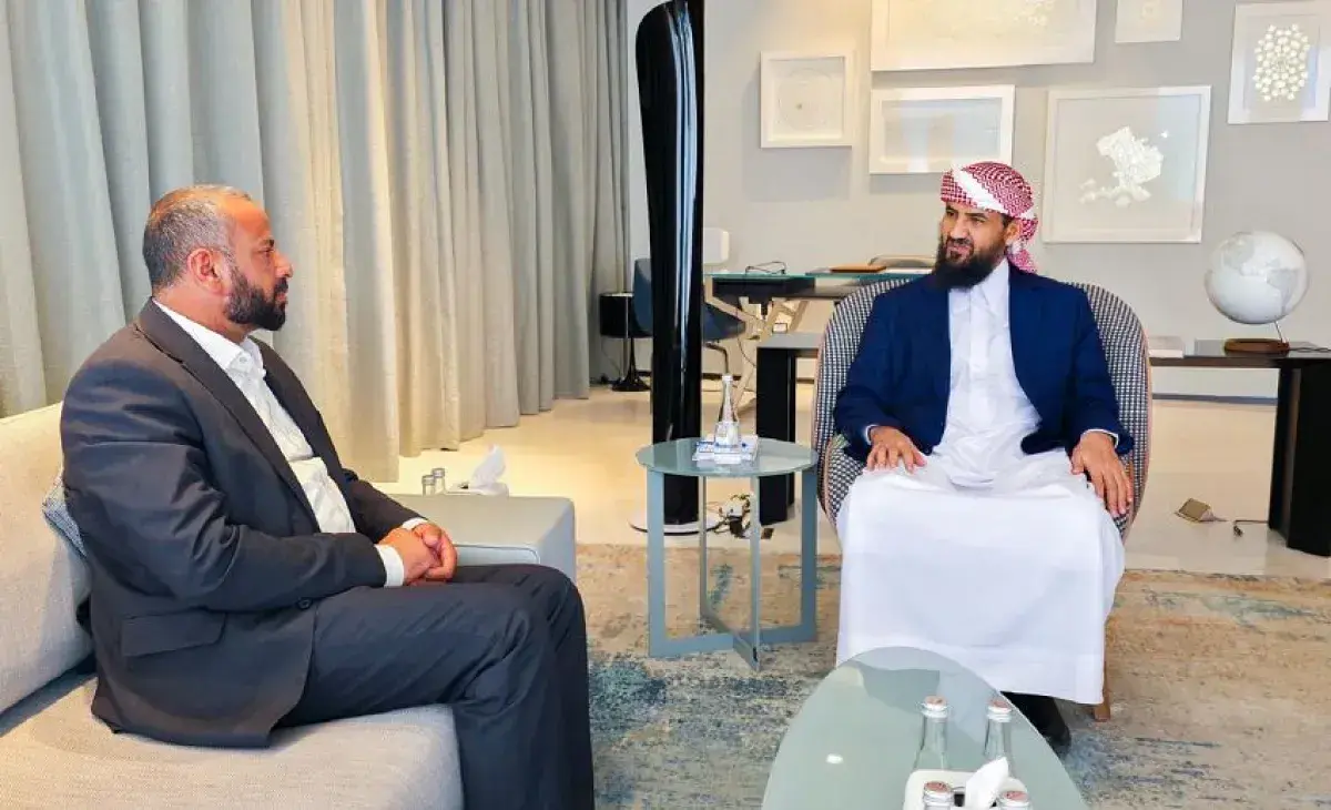 المحرمي يؤكد على تحسين الخدمات وتعزيز الأمن في الض...