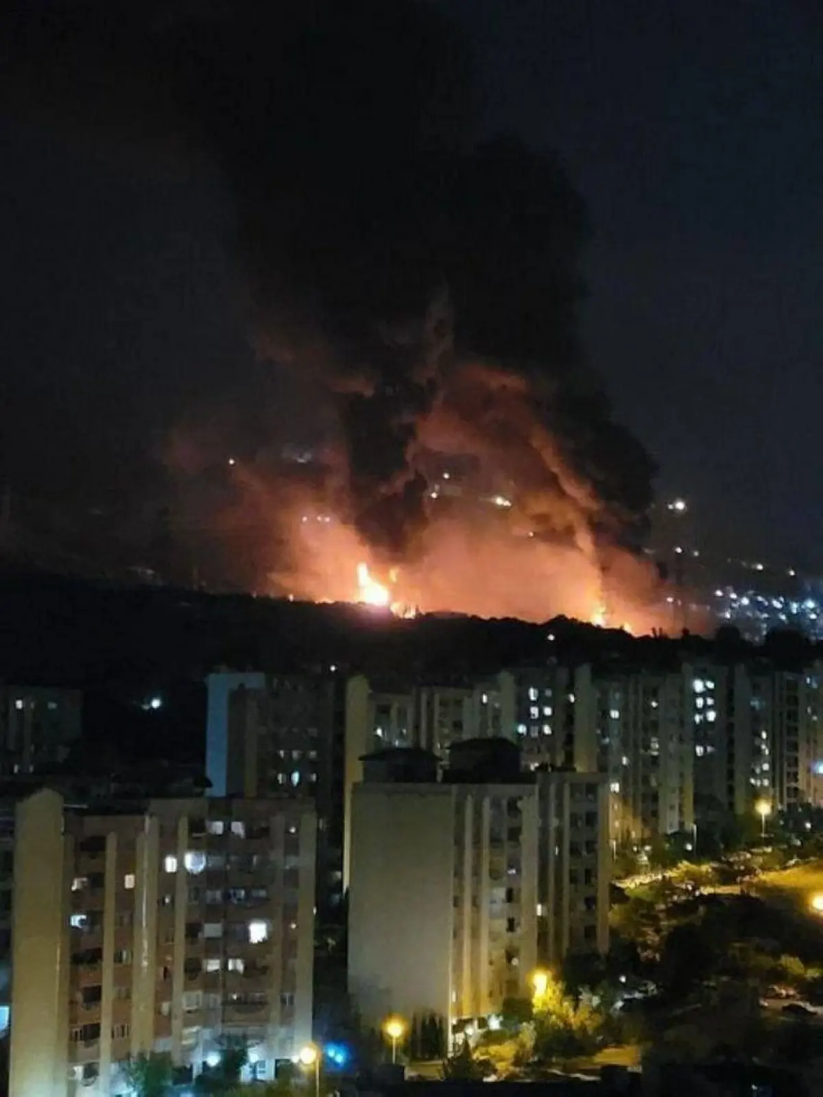 إيران.. انفجارات في بوشهر و14 قتيلاً جراء ضربات أم...