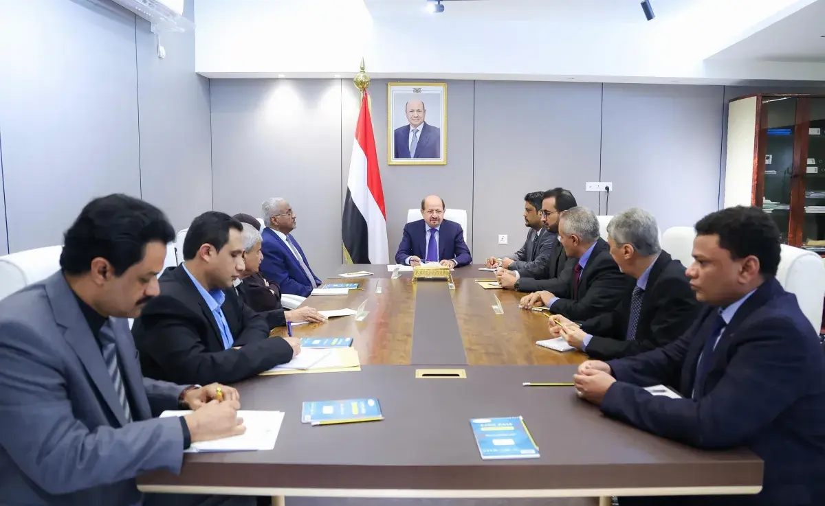 رئيس الوزراء: نقل إدارة الصندوق الاجتماعي إلى عدن...