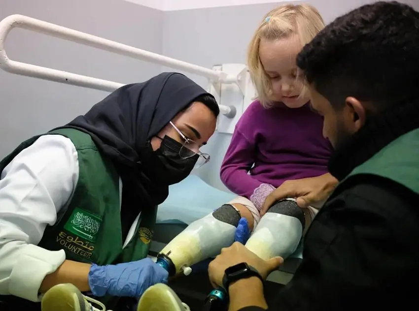 بدعم سلمان للإغاثة.. مراكز الأطراف الصناعية تقدم أ...