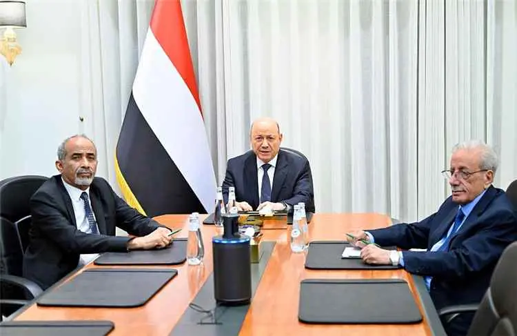 مجلس القيادة:سنعيد وفد الحوثيين الى اليمن بطريقتنا...