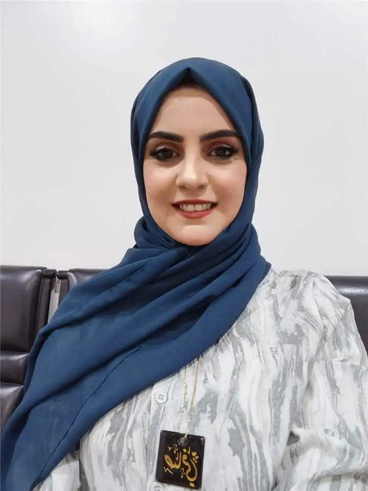 صحافية عدنية تدعو إلى تغليب صوت العقل والاحتكام لل...