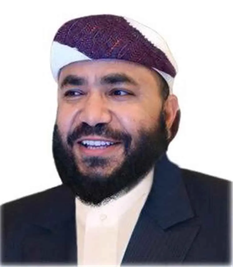 الإدريسي يوجه تحديًا للقيادي الحوثي نصر الدين عامر