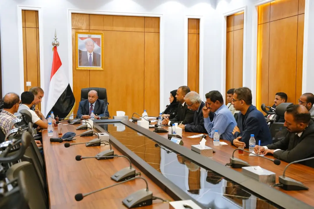عضو مجلس القيادة الخنبشي يبحث مع المفوضية السامية...
