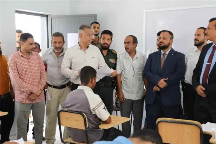 الوكيل كليب والجاوي واليزيدي يدشنان الاختبارات الن...