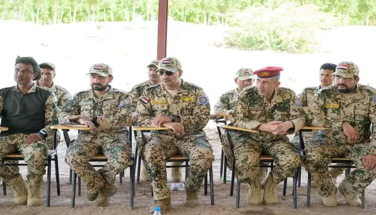 طارق صالح يشهد العمليات التعرضية في الفرقة الخامسة...