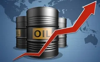 النفط يقفز بأكثر من 3% في ظل التوترات في مضيق هرمز