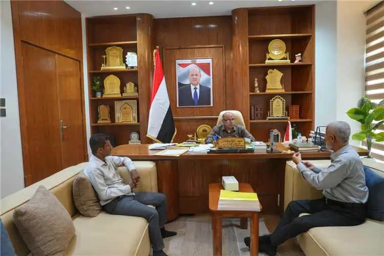 الخنبشي يطّلع على أوضاع المستشفى الجامعي ويؤكد دعم...