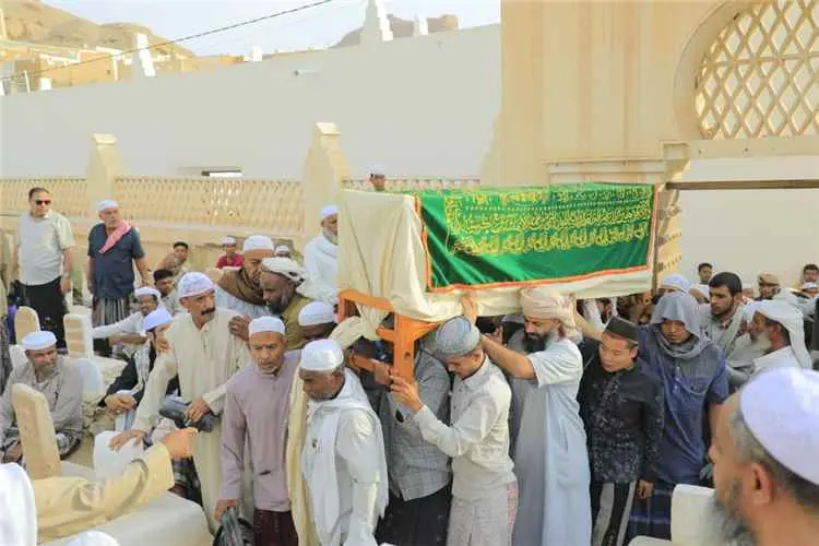 تشييع رسمي وشعبي لجثمان عضو مجلس الشورى الشيخ العل...