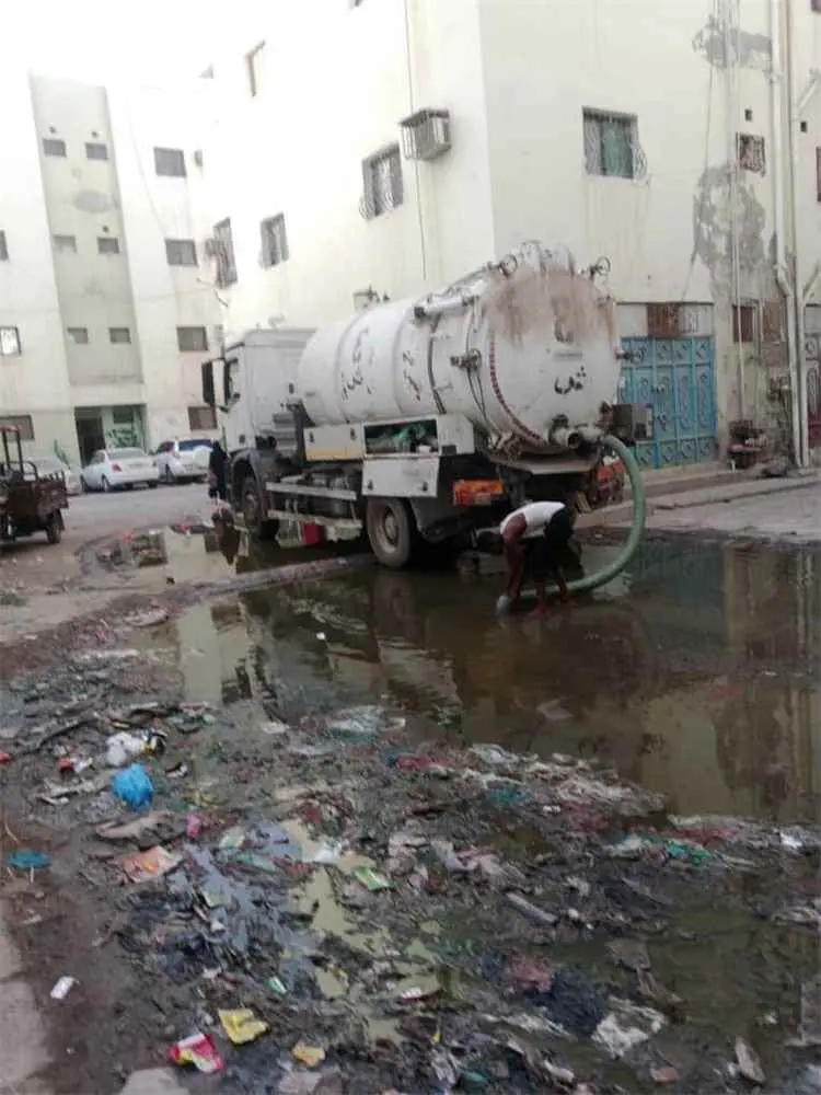 بتوجيهات هاني اليزيدي.. معالجة انسداد وطفح مياه الصرف الصحي في المدينة التقنية بالمنصورة
