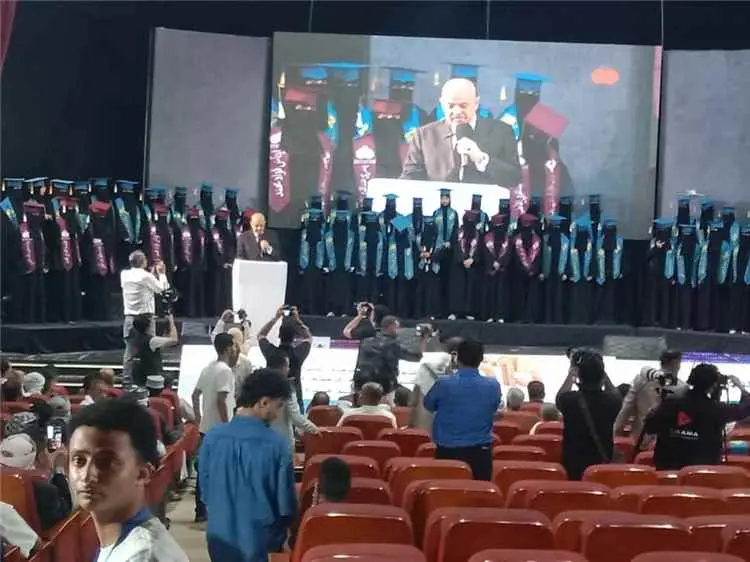 تعز تحتفي بتخرج615حافظ وحافظة للقرآن الكريم من محافظات تعز،عدن وحضرموت