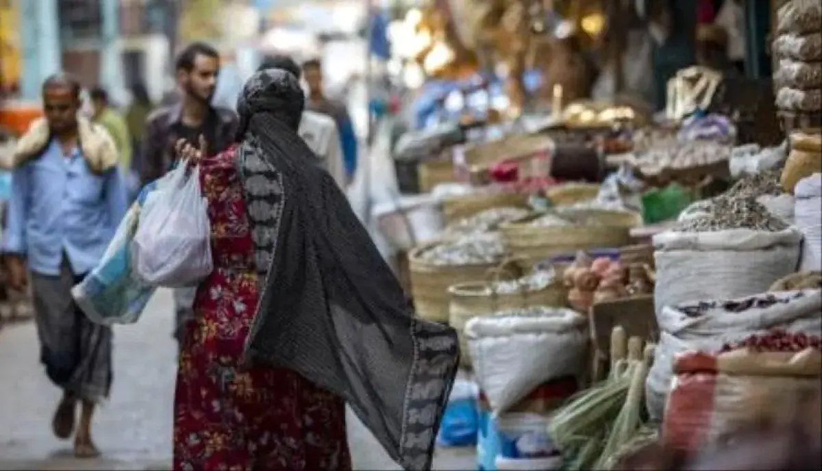 اسرار | بالارقام والتفاصيل- حرب الجوع والجبايات.. جرعة سعرية حوثية (غير معلنة) تسحق ملايين اليمنيين وتدفعهم نحو المجاعة