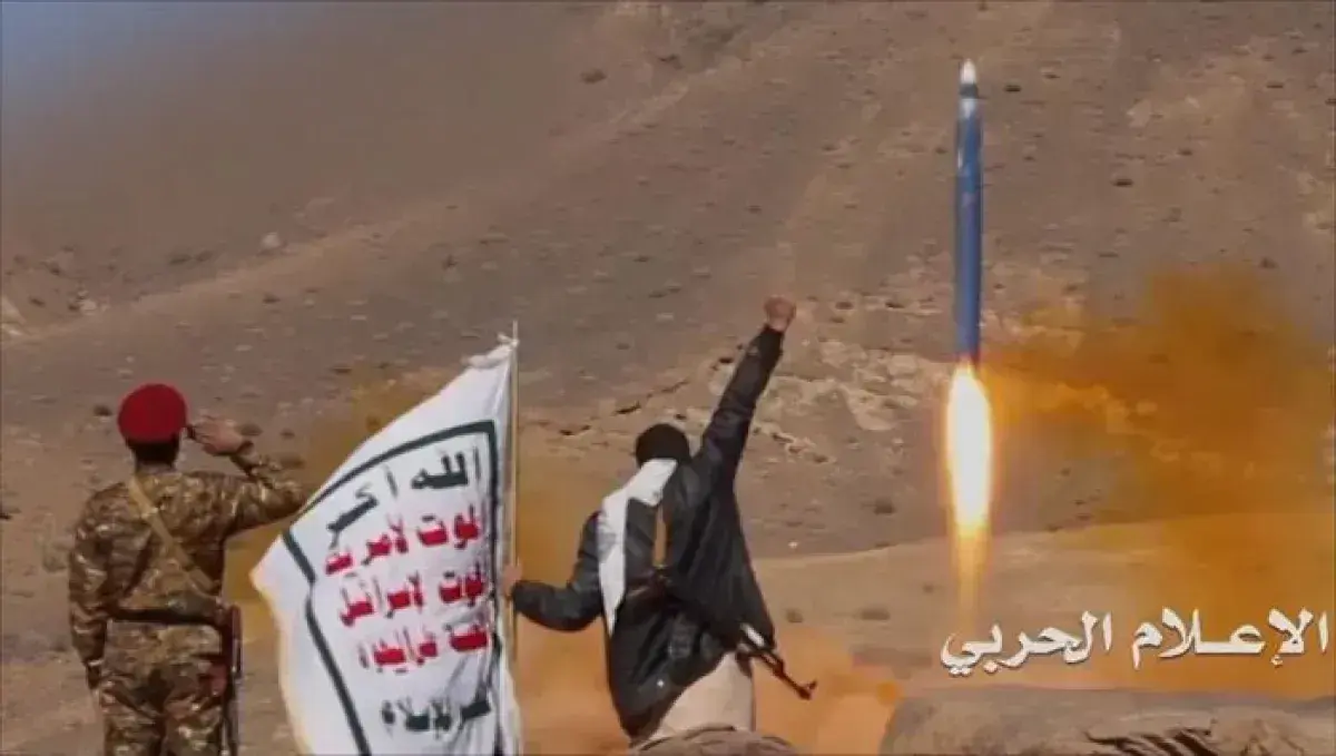 اسرار | (المطارات بالمطارات) أم الرد بلا هوادة؟.. معادلة كسر العظم الجوية والبحريّة بين التحالف ومحور طهران تشتعل من الحديدة إلى أبها