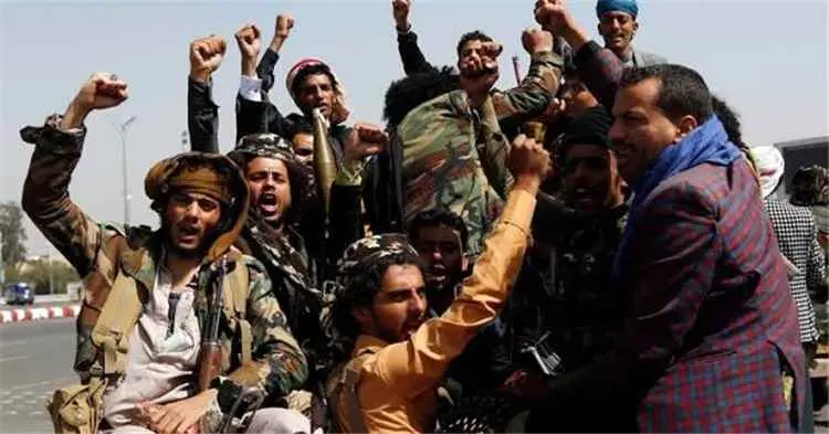 مراقبون: تصعيد الحوثيين الأخير يعكس ارتباط قرار ال...