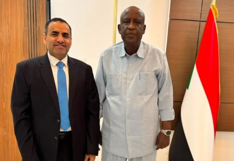 القائم بأعمال السفارة اليمنية بالسودان يلتقي مع مدير مكتب الخارجية السودانية