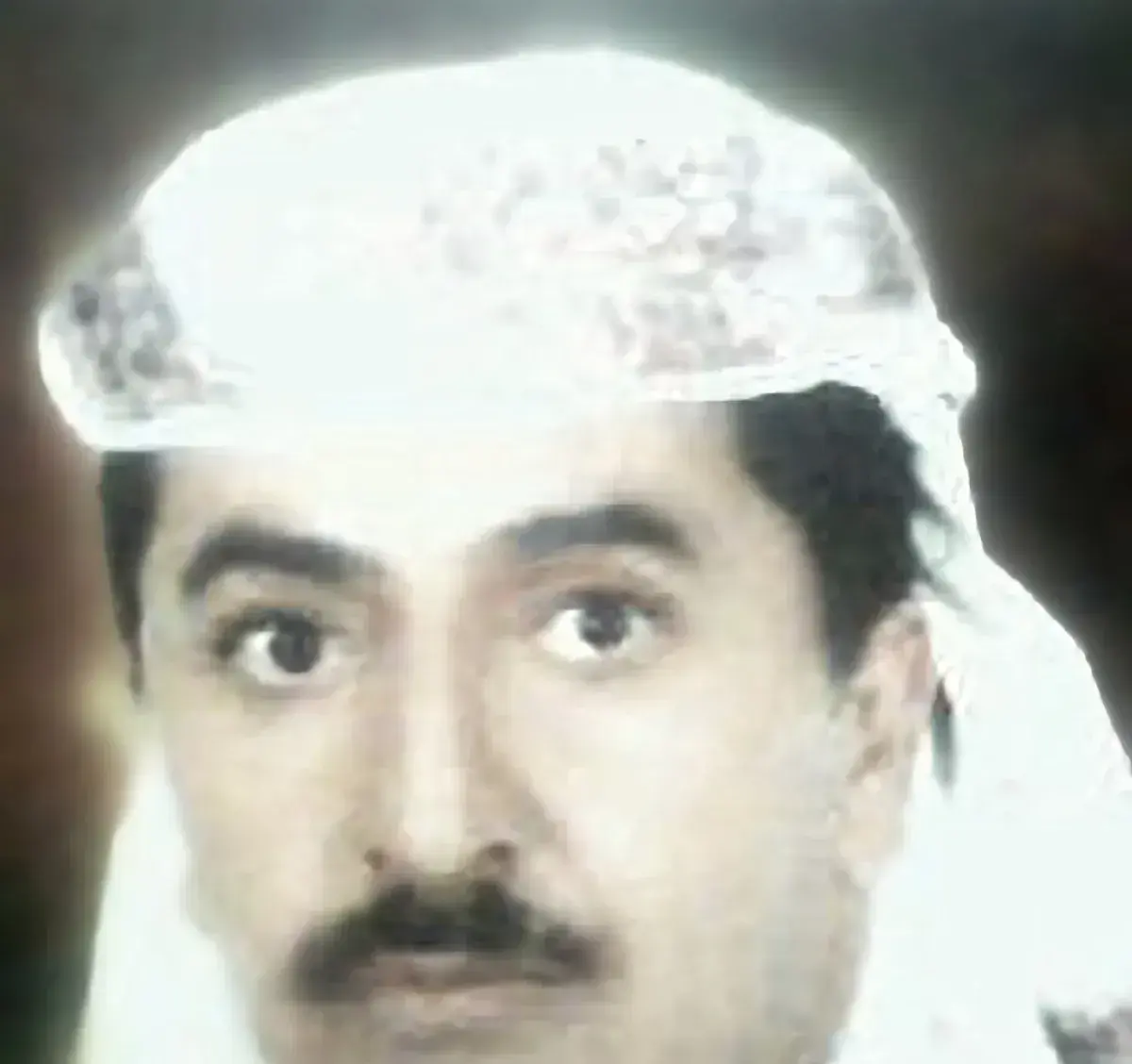 اختطاف شيخ قبلي بارز بالبيضاء لرفضه التجنيد الإجبا...