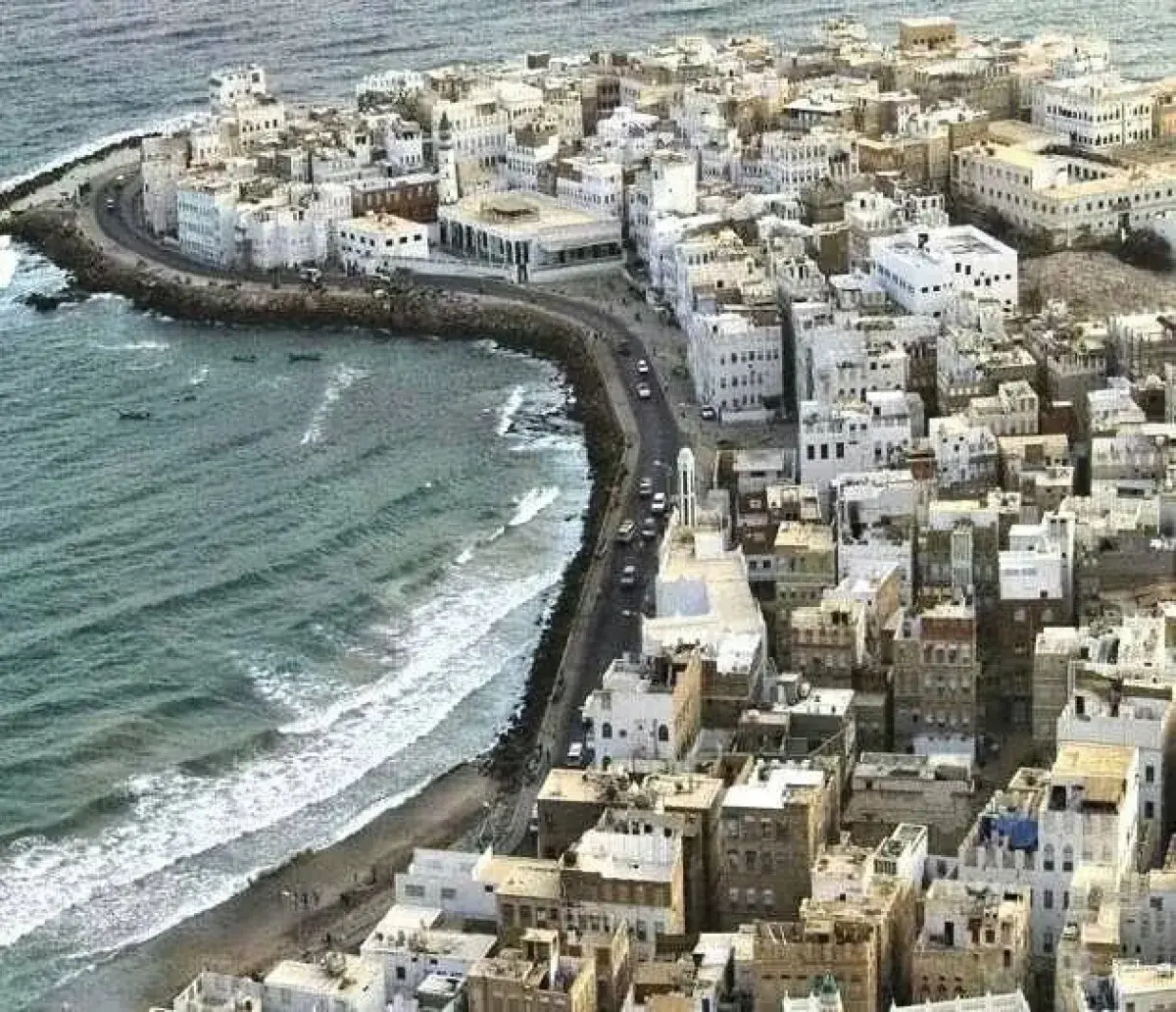 هجوم مسلح على "درع الوطن" بحضرموت يسفر عن شهداء وج...