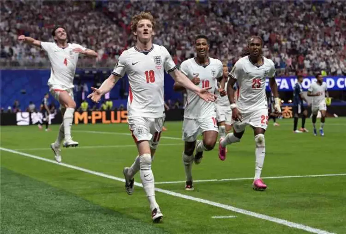 إنجلترا تحصد البرونزية بفوز مثير على فرنسا 6-4 في...