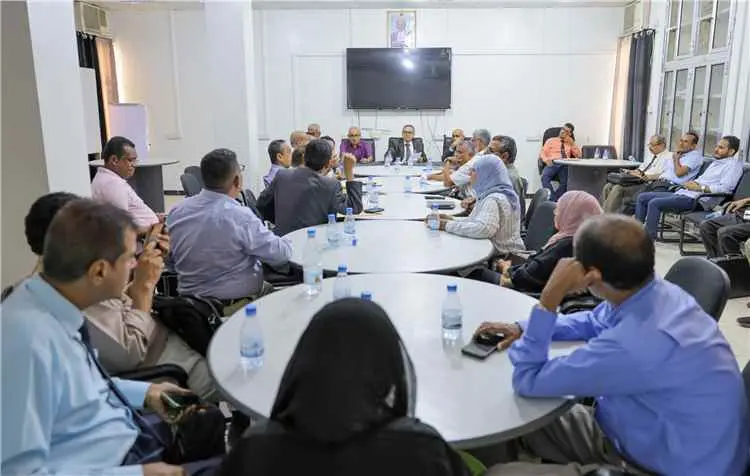 مجلس جامعة عدن يناشد القيادة الرئاسية والحكومة والقضاء حماية الحرم الجامعي وصون المال العام
