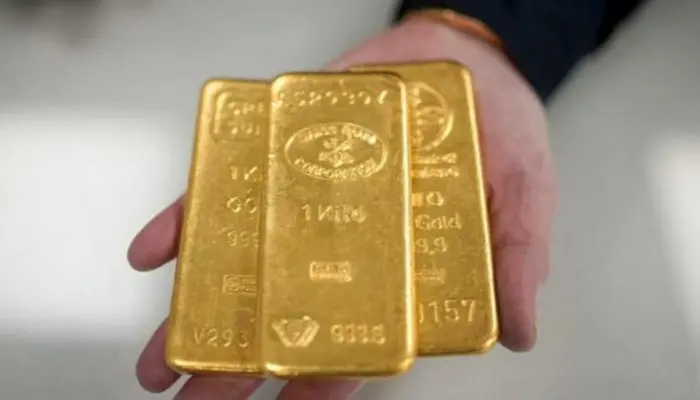 أسعار الذهب تتراجع وسط مخاوف رفع الفائدة الأمريكية