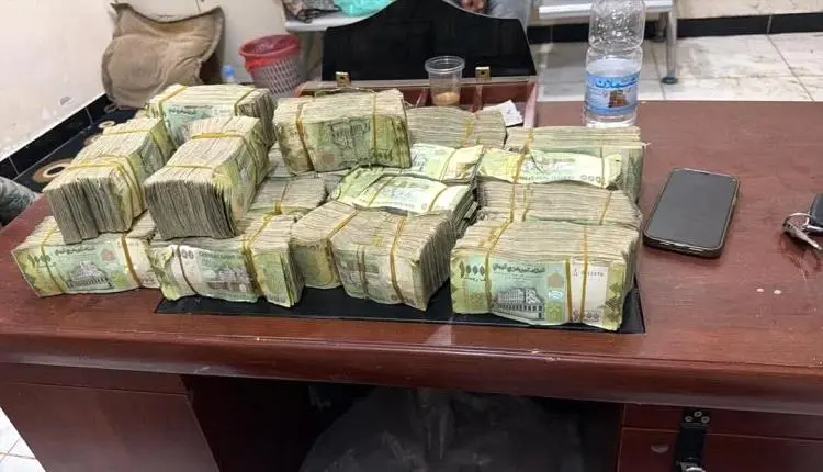 أستقرار أسعار الصرف بالأسواق اليمنية اليوم الثلاثا...