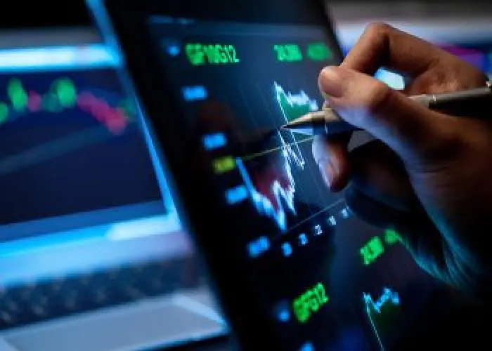 ارتفاع المؤشرات الأمريكية عند الافتتاح بفضل أسهم ا...