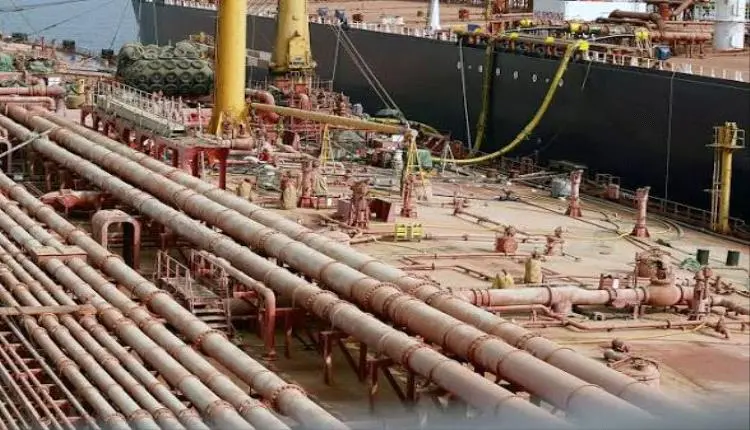 الحكومة تكشف أولى خطوات استئناف تصدير النفط.. زياد...