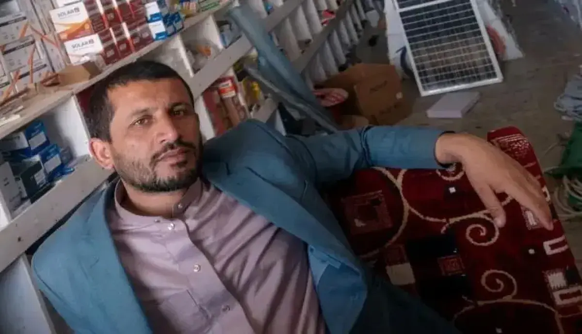 اسرار | بالتفاصيل- اغتيال التاجر  الراعبي داخل متجره .. وتصاعد الغضب الشعبي جراء الانفلات الأمني بمناطق الحوثيين