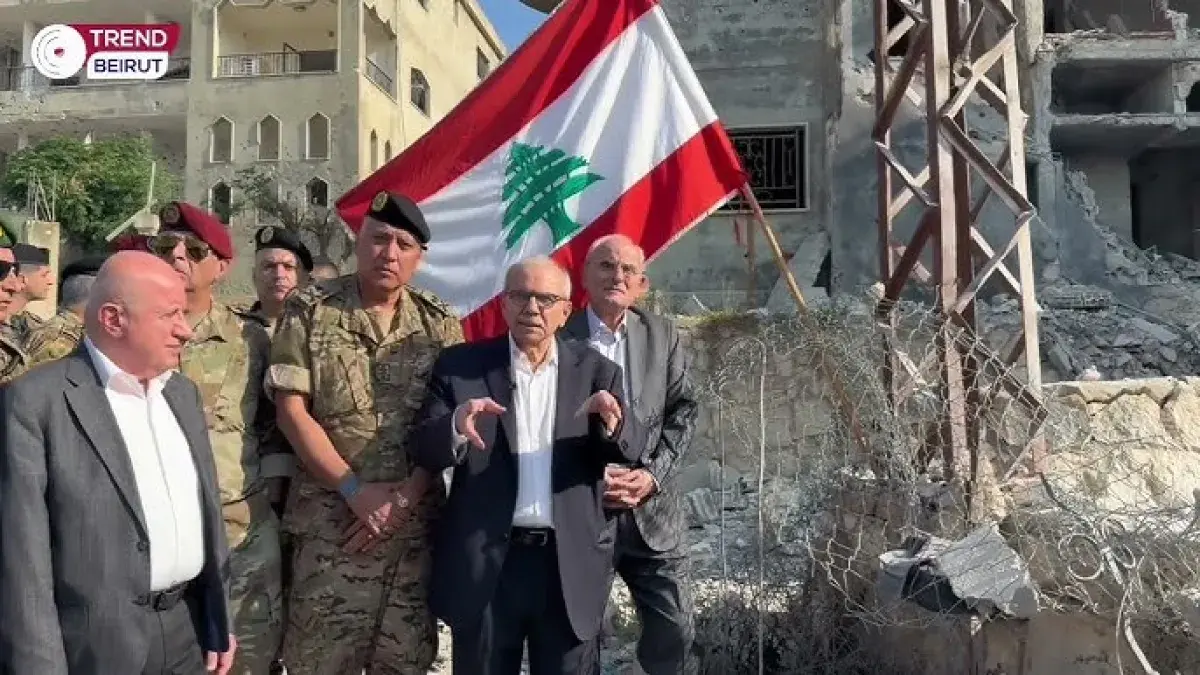 بعد الانسحاب الإسرائيلي.. نواف سلام يغرس العلم الل...