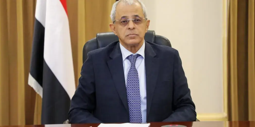 نعمان: الحكومة بدأت تصدير النفط وخيارنا الأول والثاني والثالث هو السلام