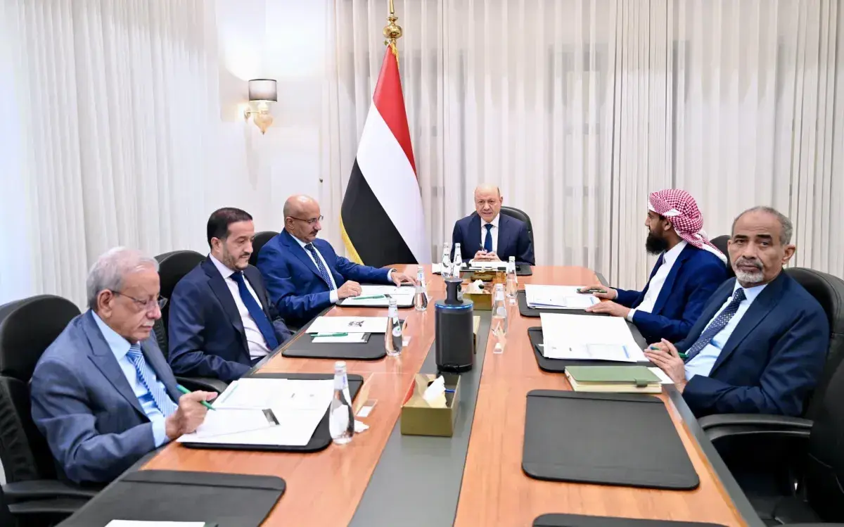 الدولة تبادر.. والتفاف شعبي لمواجهة التصعيد الحوثي