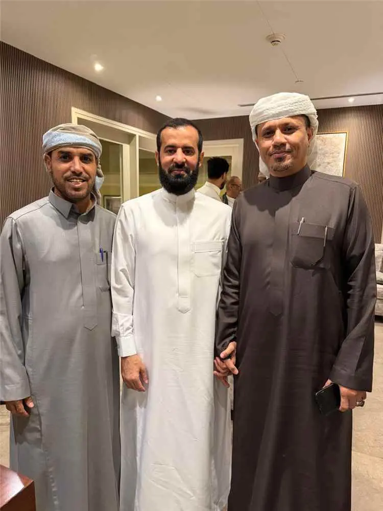 مستشار وزير الداخلية عبدالرحيم العولقي يبارك تكليف...