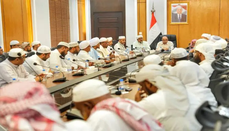 المجلس الرئاسي يحسم الجدل: لا حصة نفطية للحوثيين و...
