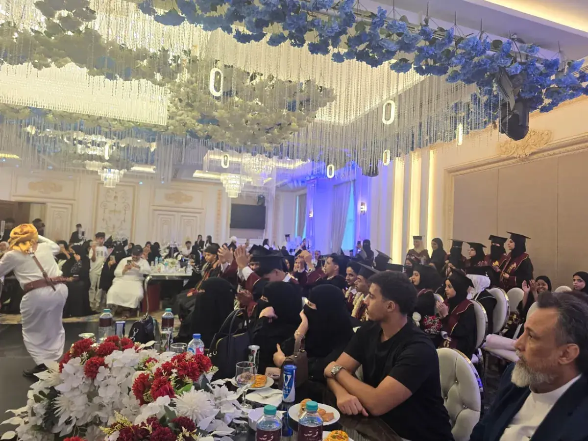 في ملحمة علم صاغها الأمل وعززتها رعاية "الصالح".....