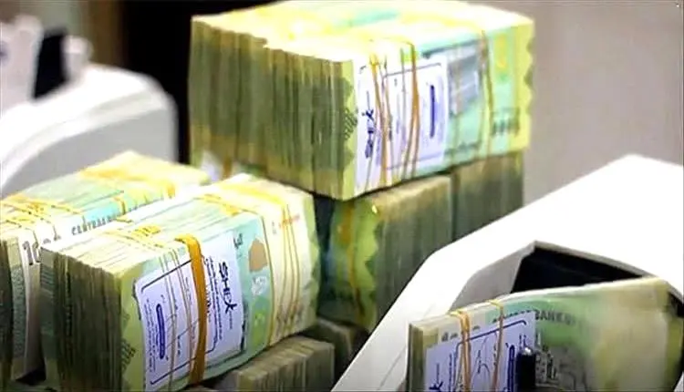 سعر الريال اليمني أمام الدولار والسعودي اليوم الخم...