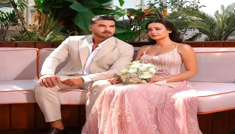 الفنانة السورية روعة السعدي تتصدر الترند بعد احتفالها بخطوبتها من الفنان حسن خليل