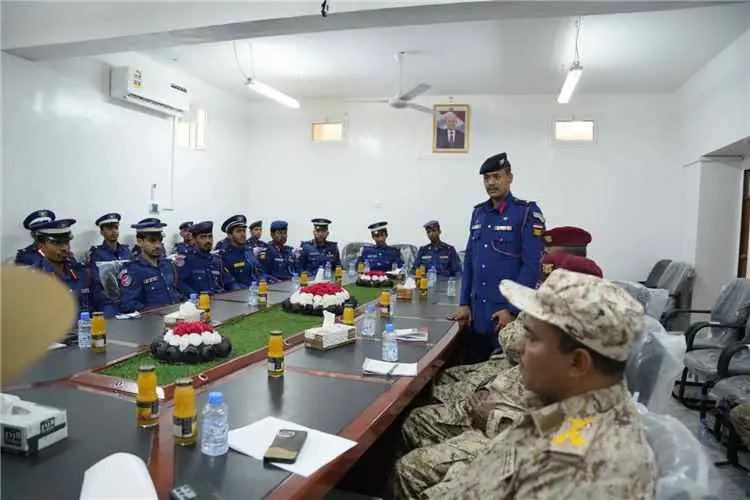 قائد المنطقة الأولى يشهد حفل استقبال الضباط الجدد...