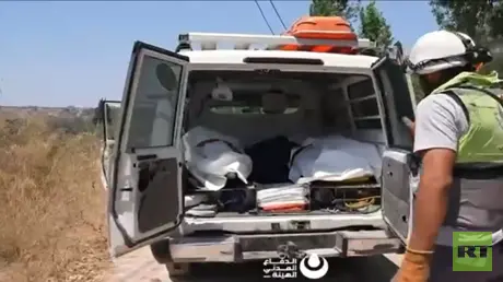بالفيديو.. الدفاع المدني اللبناني ينتشل جثثا من زو...