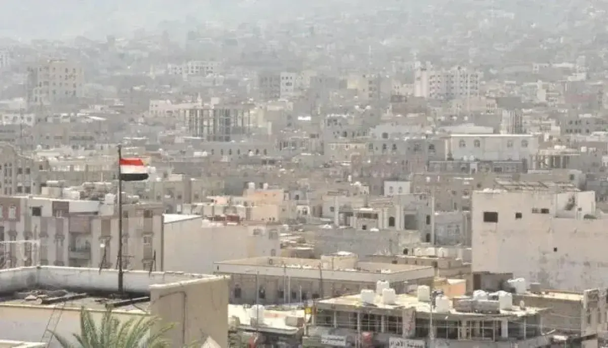 هل بدأت قيادات الجماعة خطط الهروب الكبير؟ | صنعاء تتهيأ لمرحلة (ما بعد الحوثي).. موجة تصفية لـ (عقارات المشرفين) وعروض بيع بأسعار زهيدة