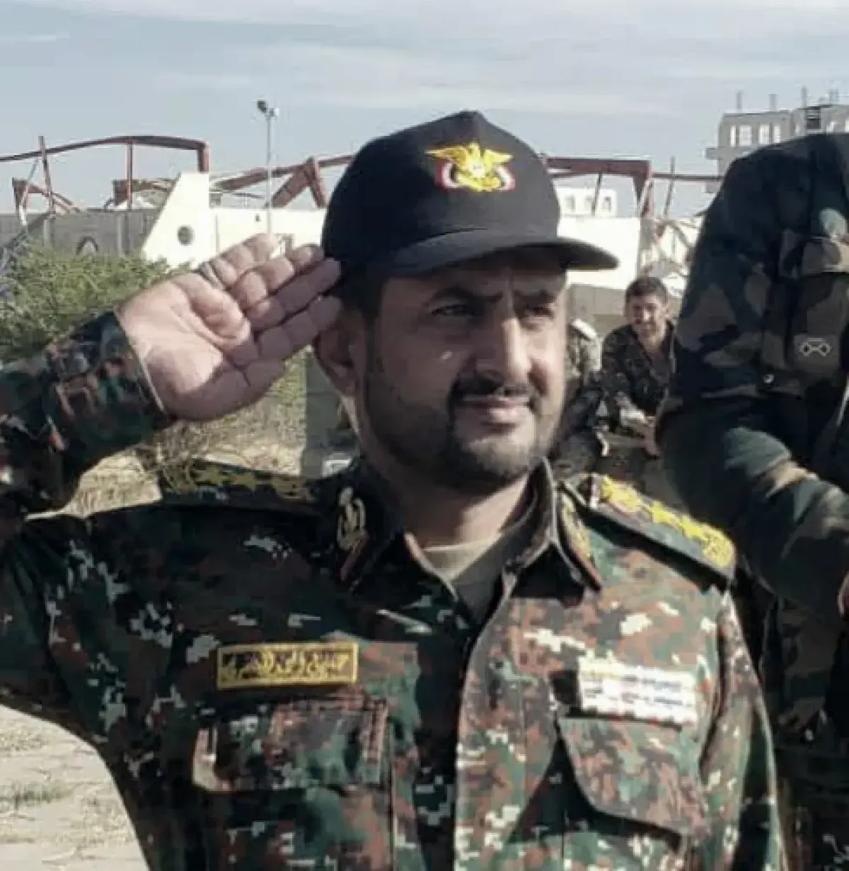 ضربة موجعة للحوثيين: إصابة قيادي ميداني بارز في غا...