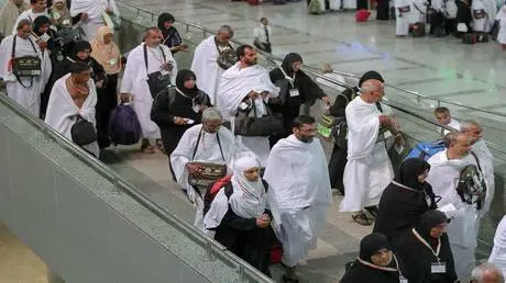 مصر تلزم شركات السياحة بقرار جديد لضبط سوق العمرة