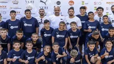 شاهد.. غوارديولا يستضيف 25 طفلا فلسطينيا بمعسكره الصيفي
