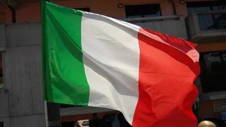المافيا الإيطالية تلاحق مسيرات أوكرانية في السوق ا...