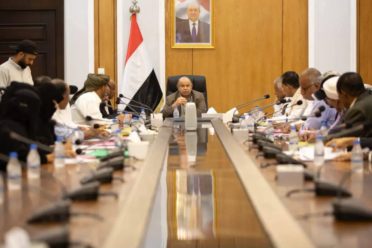 الخنبشي يترأس الاجتماع الثالث للجنة التحضيرية للمجلس التنسيقي الأعلى ويؤكد أهمية توحيد الجهود ووحدة الصف الحضرمي