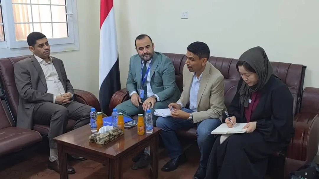 وزير حقوق الإنسان يبحث مع منظمة الهجرة الدولية تعز...