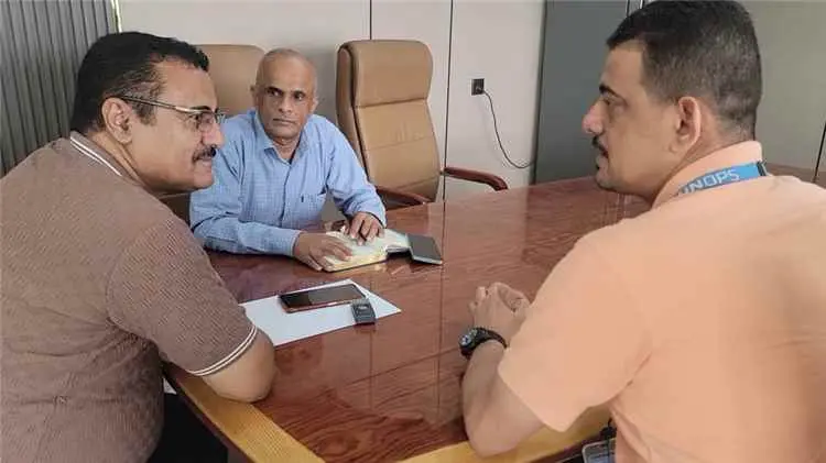 مدير البريقة يبحث مع ممثل مكتب الأمم المتحدة لخدما...