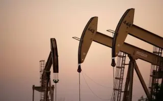 انخفاض أسعار النفط عند التسوية