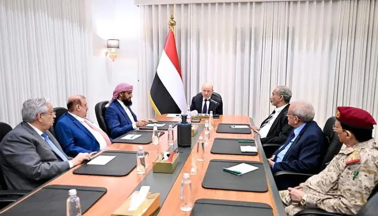 عاجل..وزير في الحكومة الشرعية يقدم استقالته ويوضح...