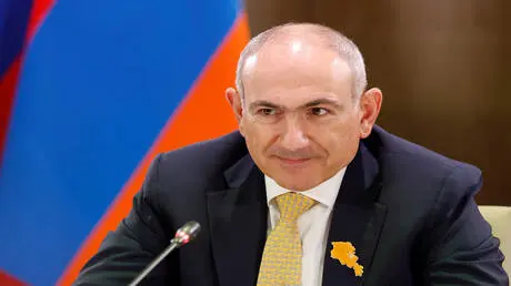 موسكو تذّكر باشينيان بالغاز الرخيص ومكاسب أرمينيا...